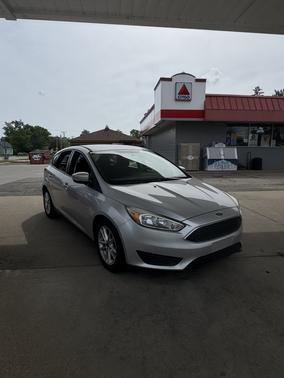 Silver 2015 Ford Focus SE