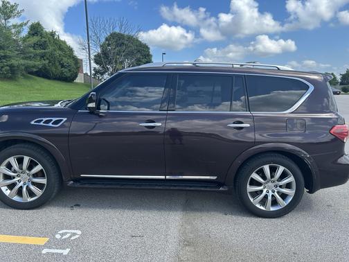 2012 INFINITI QX56 Base