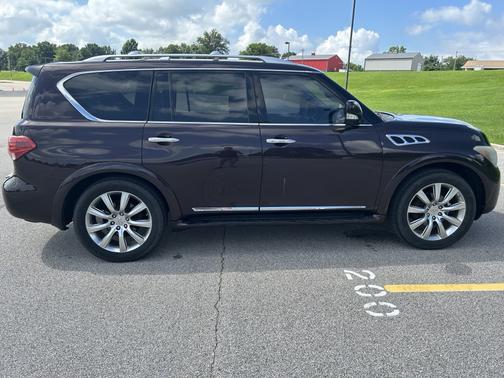 2012 INFINITI QX56 Base