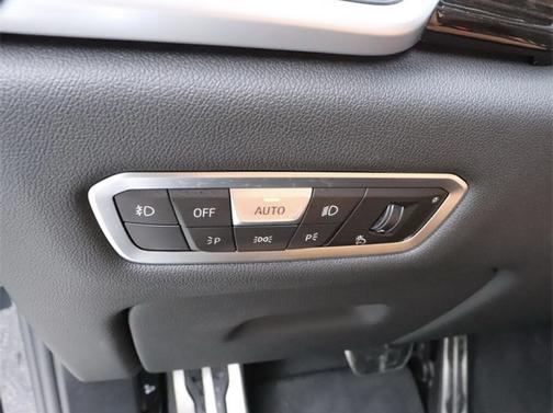 Gray 2021 BMW X5 sDrive40i