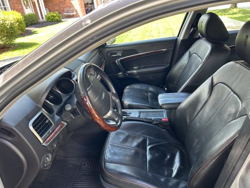 2011 Lincoln MKZ Base