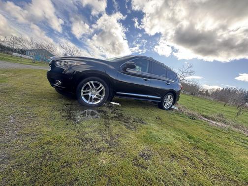 Black 2013 INFINITI JX35 Base