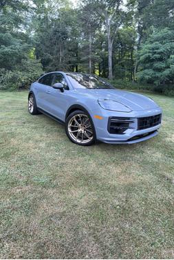 Gray 2025 Porsche Cayenne Cayenne Turbo GT