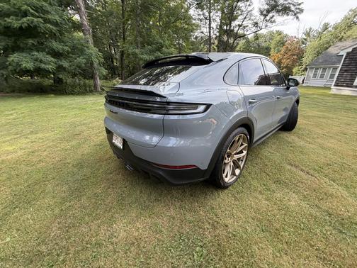 Gray 2025 Porsche Cayenne Cayenne Turbo GT