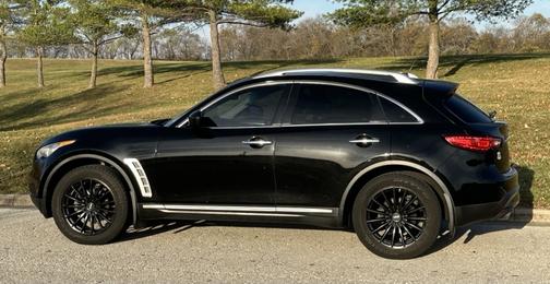 2011 INFINITI FX35 Base