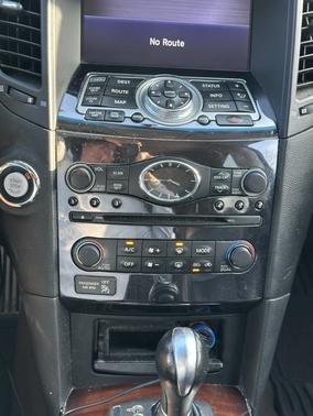 2011 INFINITI FX35 Base