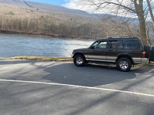 Green 1997 Mitsubishi Montero LS