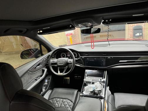 Red 2022 Audi SQ7 4.0T Premium Plus