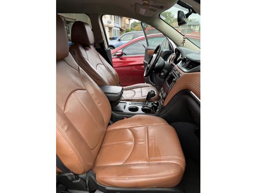 2017 Chevrolet Traverse 2LT