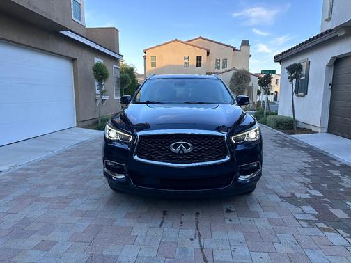 2020 INFINITI QX60 LUXE