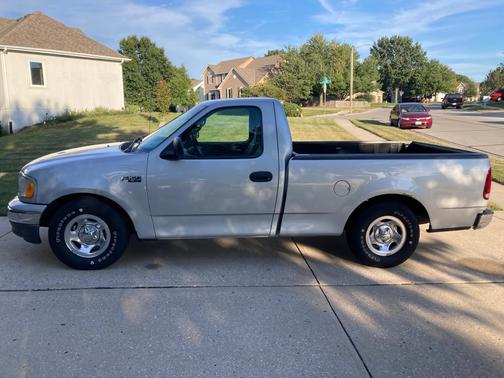 2000 Ford F-150 XL