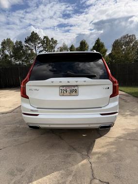 2019 Volvo XC90 T6 Momentum