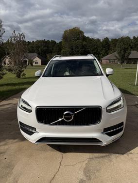 2019 Volvo XC90 T6 Momentum
