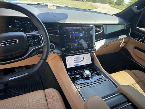 2025 Jeep Grand Wagoneer L Series III Obsidian