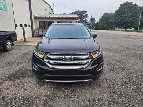 Black 2015 Ford Edge SEL