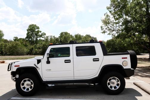 White 2008 Hummer H2 SUT