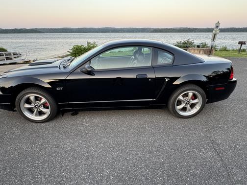 2001 Ford Mustang Bullitt