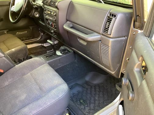 2004 Jeep Wrangler X