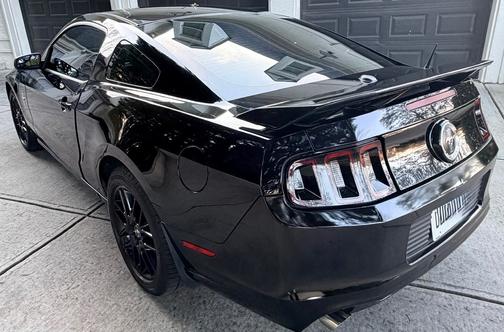 2014 Ford Mustang V6 Premium