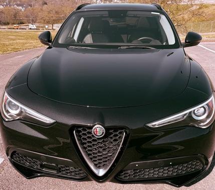 Black 2018 Alfa Romeo Stelvio Sport