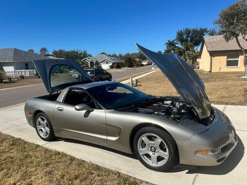 1999 Chevrolet Corvette Base