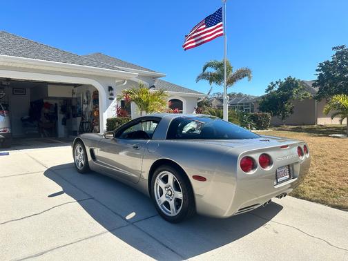 1999 Chevrolet Corvette Base