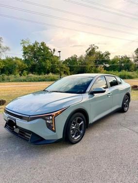 Blue 2026 Kia K4 LXS