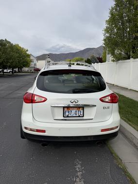 White 2008 INFINITI EX35 Base