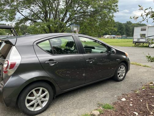 2012 Toyota Prius c Four