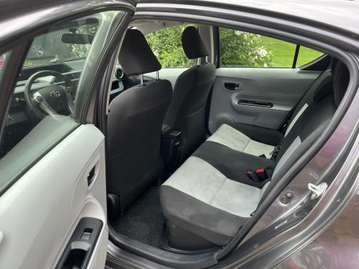 2012 Toyota Prius c Four
