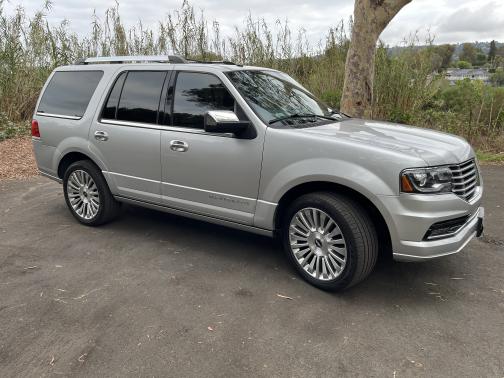 2017 Lincoln Navigator Select