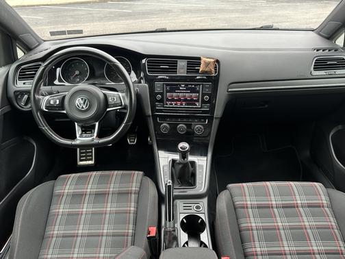 2021 Volkswagen Golf GTI 2.0T S