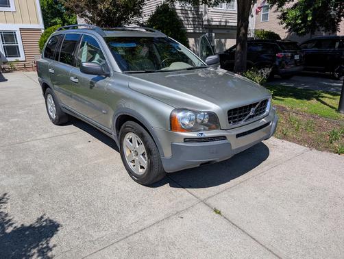 Gray 2006 Volvo XC90 2.5T