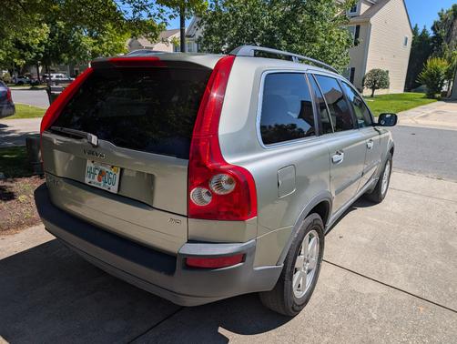 Gray 2006 Volvo XC90 2.5T