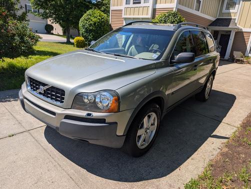 Gray 2006 Volvo XC90 2.5T