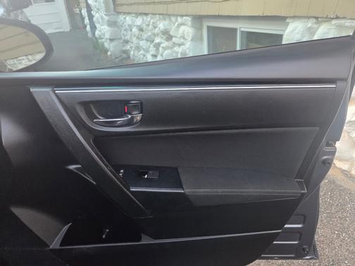 Blue 2019 Toyota Corolla LE