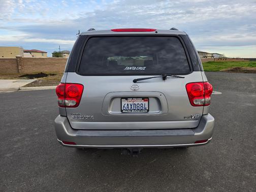 2007 Toyota Sequoia SR5