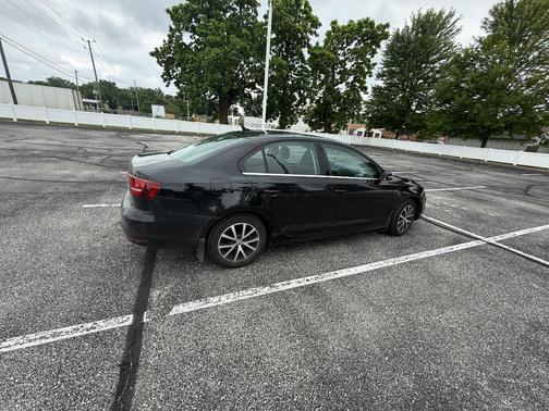 Black 2017 Volkswagen Jetta 1.4T SE