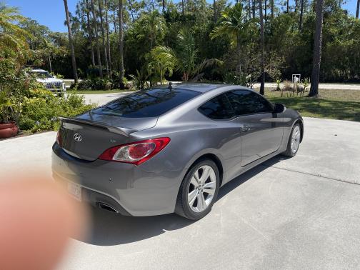 2012 Hyundai Genesis Coupe 3.8 Grand Touring