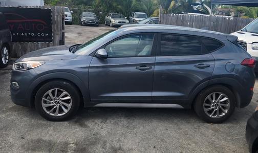 Gray 2018 Hyundai TUCSON SEL