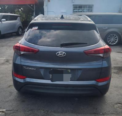 Gray 2018 Hyundai TUCSON SEL