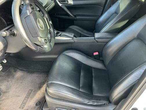 White 2014 Lexus CT 200h Premium
