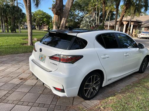 White 2014 Lexus CT 200h Premium