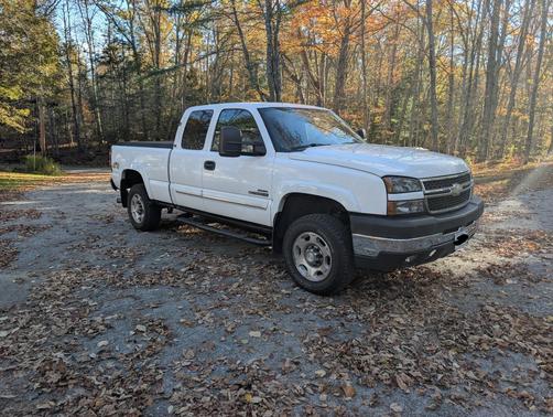 White 2007 Chevrolet Silverado 2500 LT1 H/D Extended Cab Classic