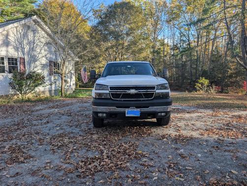 White 2007 Chevrolet Silverado 2500 LT1 H/D Extended Cab Classic