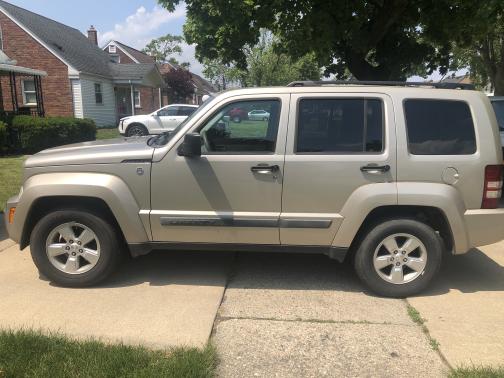 2010 Jeep Liberty Sport