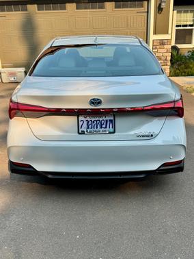 White 2022 Toyota Avalon Hybrid Limited