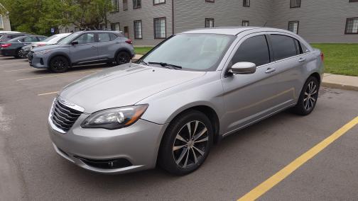 2014 Chrysler 200 Limited