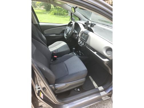 2017 Toyota Yaris LE
