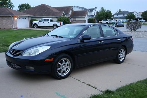 Blue 2002 Lexus ES 300 Base